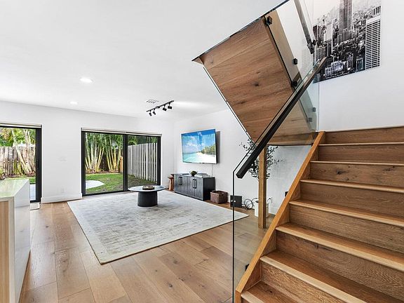 5th image of 541 N Ocean Boulevard #5610