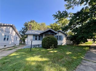 26 South Dr, Decatur, IL 62526