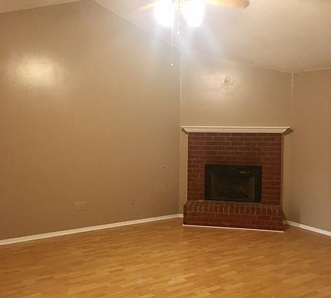 4th image of 143 Orange Dr