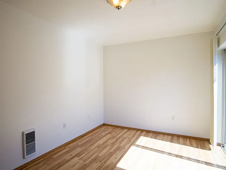 2891 SE Division St #6 — Photo 8