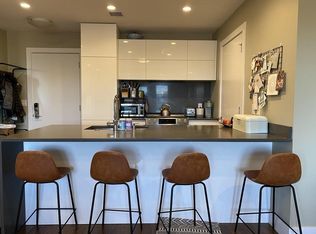 906 East Broadway #204, Boston, MA 02127