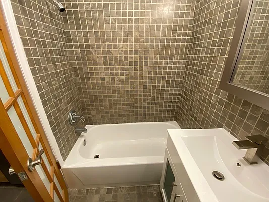 Rented by Performing Assets Corp | media 9
