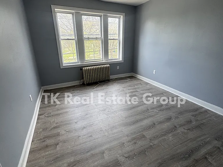 1084 Kennedy Blvd #7 — Photo 1