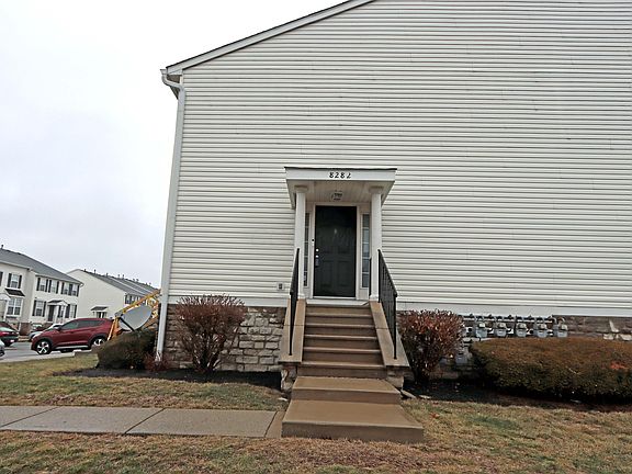 2nd image of 8282 Deering Oaks Dr