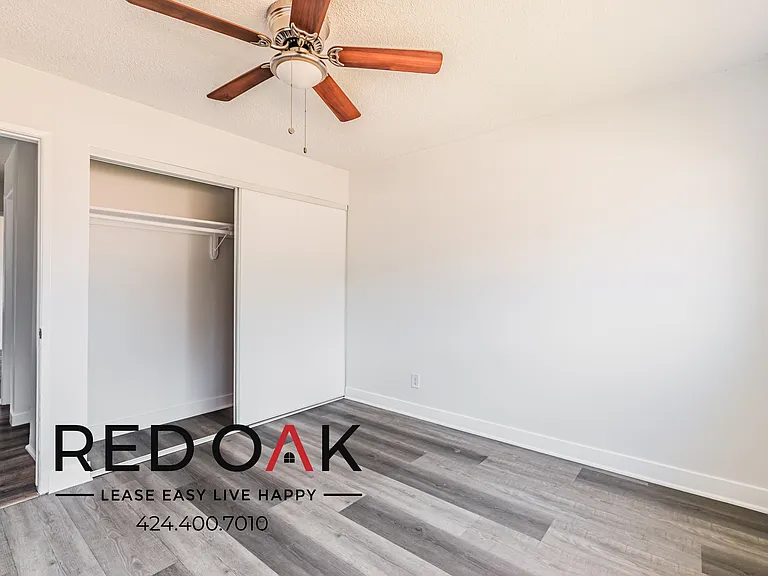 111 W Del Amo Blvd #6 — Photo 23