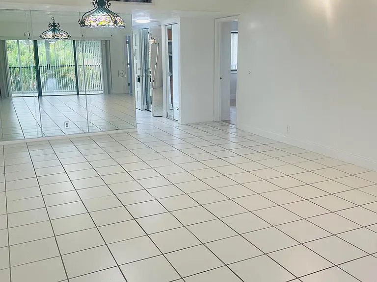 4080 Tivoli Ct #307 — Photo 21