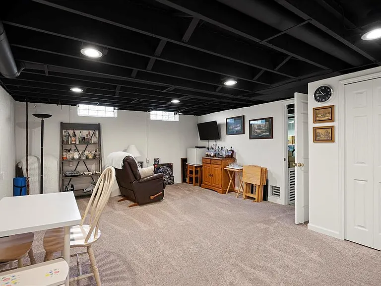 14360 Kerner Dr — Photo 11