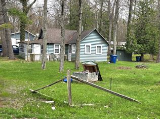 1264 Happy Rd, Beaverton, MI 48612