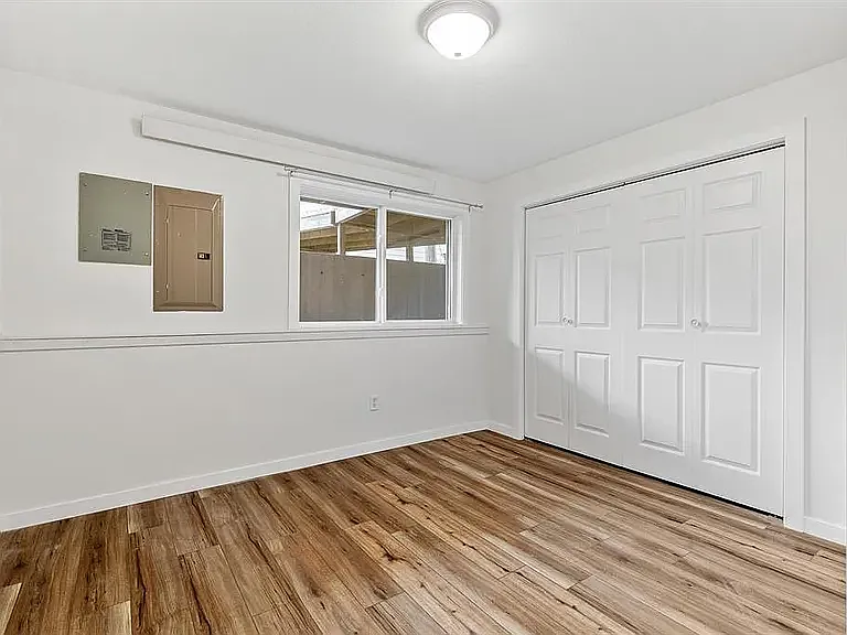 2 bed, 1500 sqft, $1,500 — Photo 3