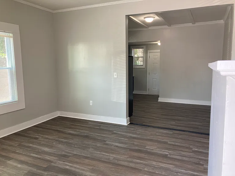 323 D St — Photo 11