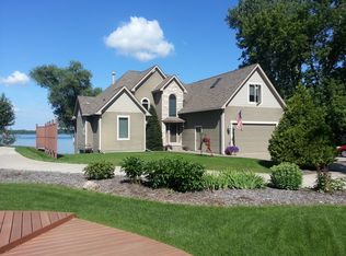1588 Sorel St, Centerville, MN 55038