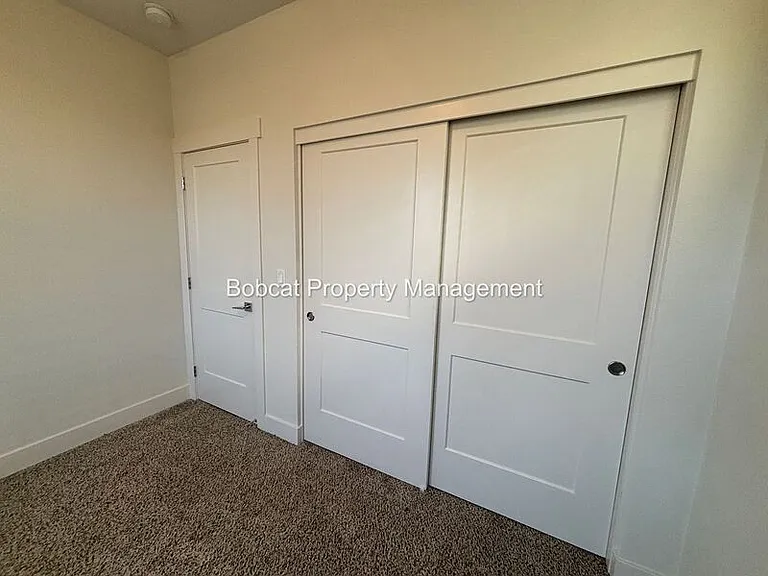 1287 Grove St — Photo 41