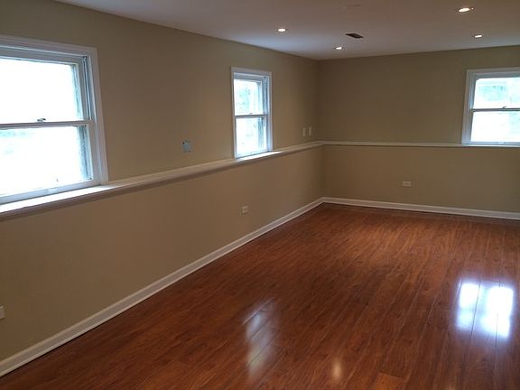 4th image of 7011 Mulberry St