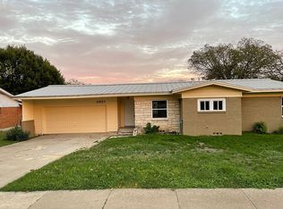 3921 Bonnie Dr, Fort Worth, TX 76116