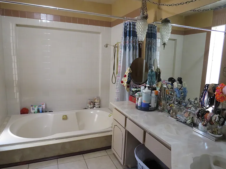 3308 Spring Valley Dr — Photo 29