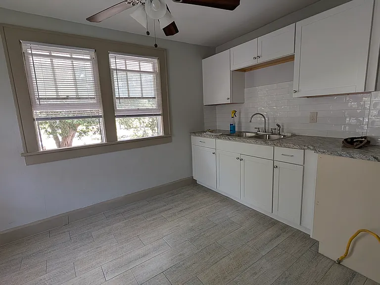 810 11th St N #3 — Photo 7