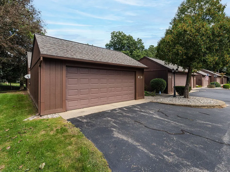 6590 Misty Ln