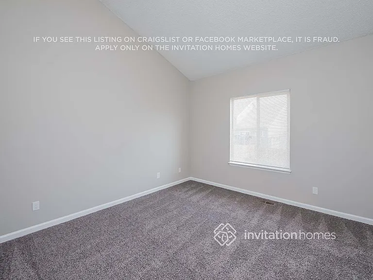 19710 E Lasalle Dr — Photo 12