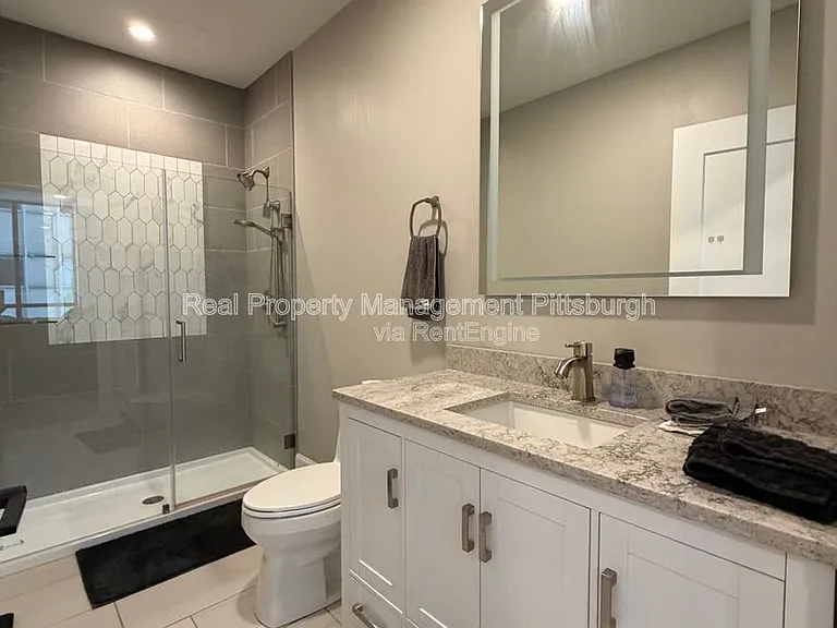 350 Oliver Ave #905 — Photo 12