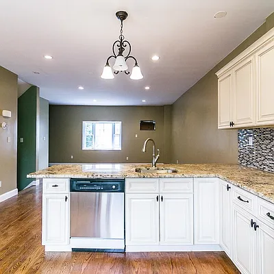 Rented by Nooklyn NYC LLC | media 66