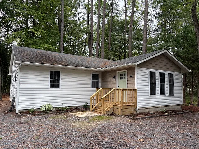 3 bed, 1440 sqft, $2,200 — Photo 1