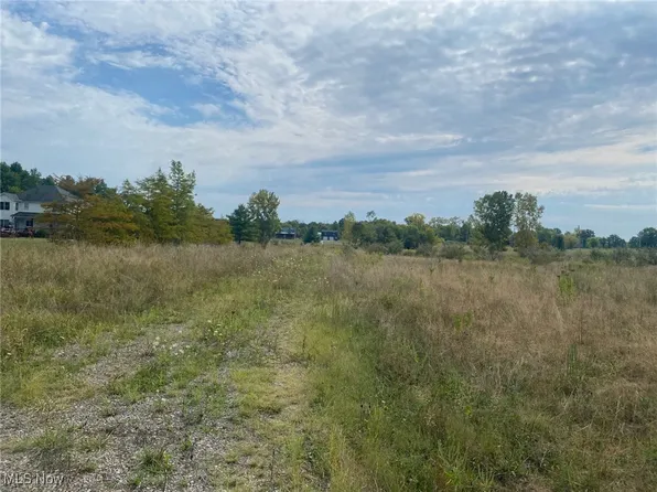 West Rd, Wellington, OH 44090