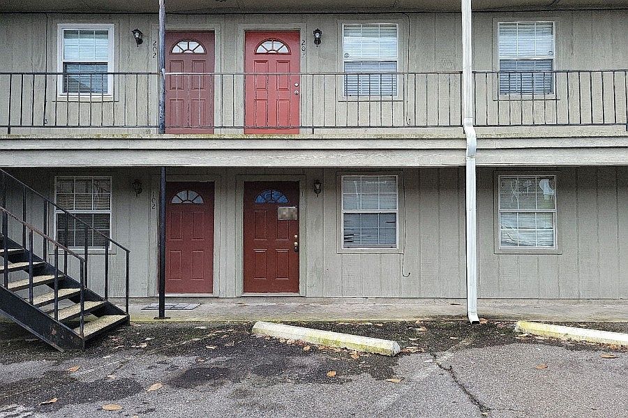 1st image of 1516 Aztec Ave APT 103
