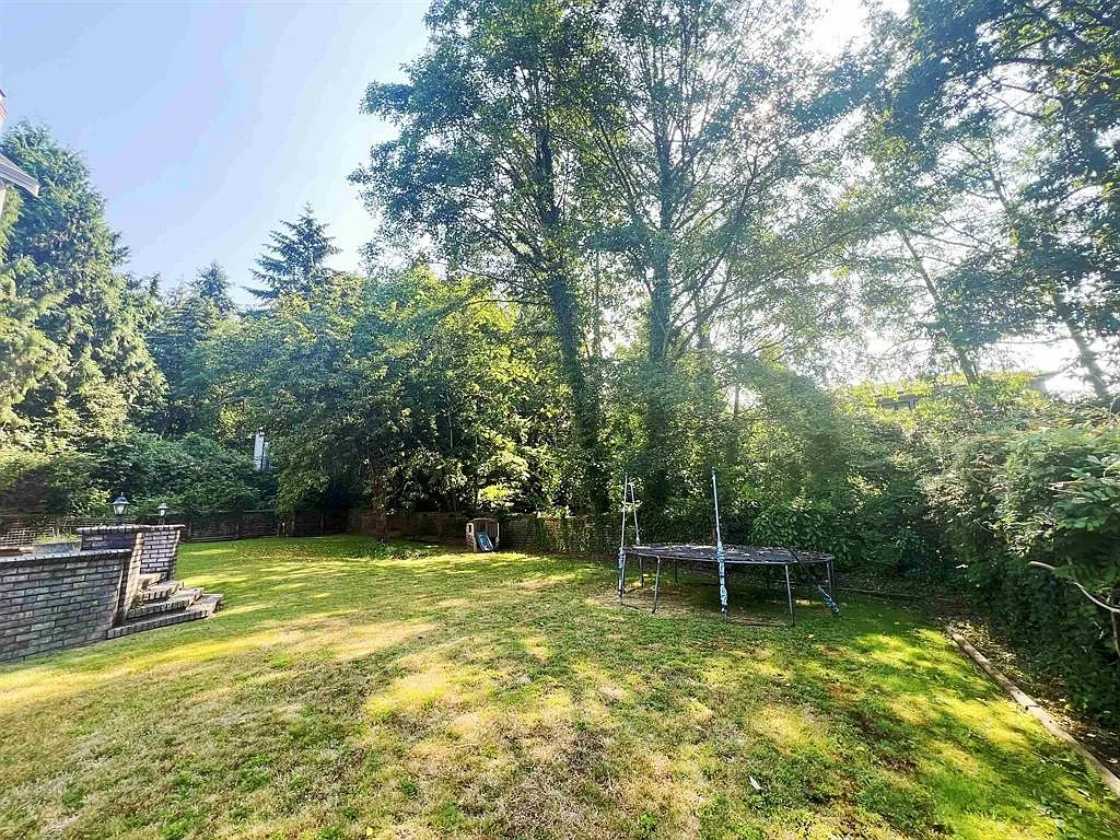 5 bed, $7,400 — Photo 4
