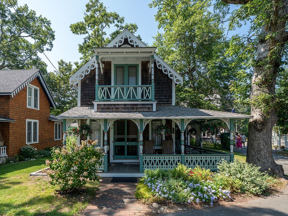 1st image of 16 Cottage Park