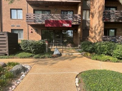 2020 Chestnut Ave UNIT 103, Glenview, IL, 60025