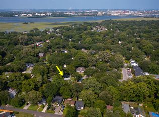 29 Avondale Ave, Charleston, SC 29407