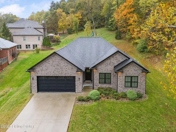 2703 Clearstream Ct, New Albany, IN 47150