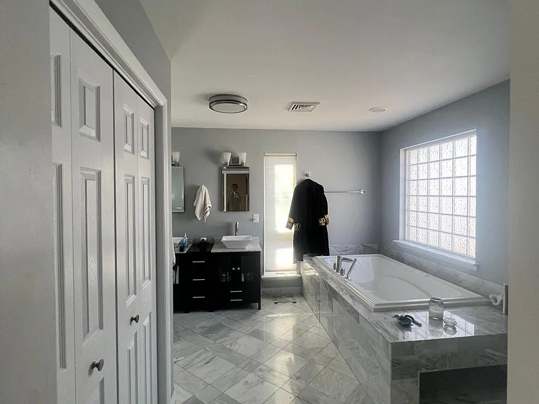 416 Pinewood Dr — Photo 7
