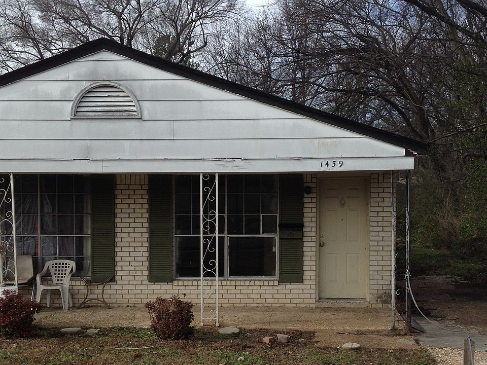 1st image of 1439 N Graham St
