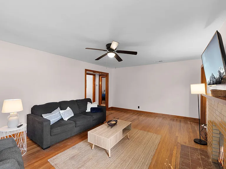 47 Brentwood Dr — Photo 6