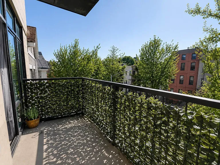 27 Woodbine St #2B — Photo 7