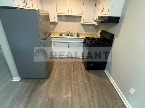 2066 Fairmont Ct #4, Lexington, KY 40502
