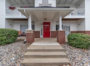 810 Carom Cir #138, Mason, MI 48854