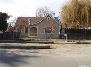 1305 Victoria Dr, Modesto, CA 95351