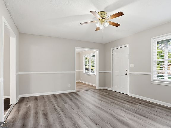 3rd image of 4570 Old Cowan Rd