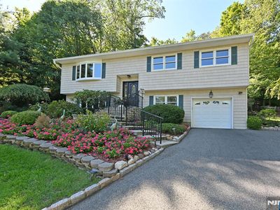 630 Van Emburgh Ave, Township Of Washington, NJ, 07676