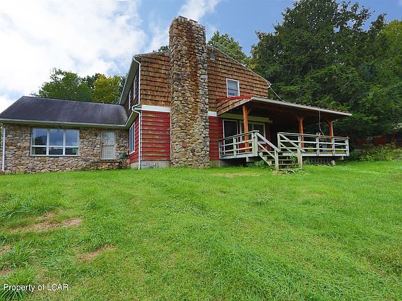 3rd image of 180 Mountain View Ln