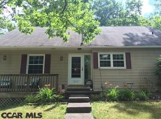200 Camelot Ln, State College, PA 16803