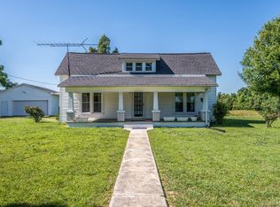 900 W Dry Hollow Rd, Dickson, TN 37055