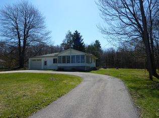 1485 Lee Rd, Waterford, PA 16441