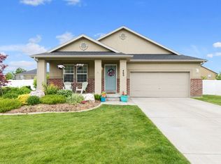 460 Windcrest Way, Kaysville, UT 84037