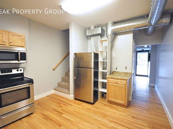 4th image of 14 Chittenden Ave