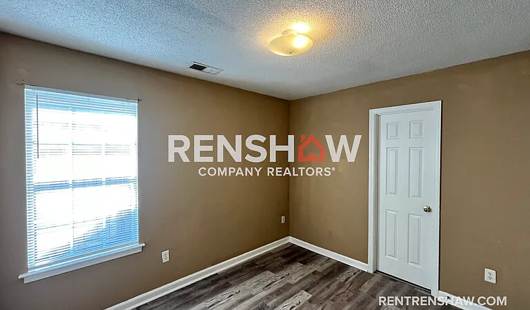 6883 Manslick Rd — Photo 6