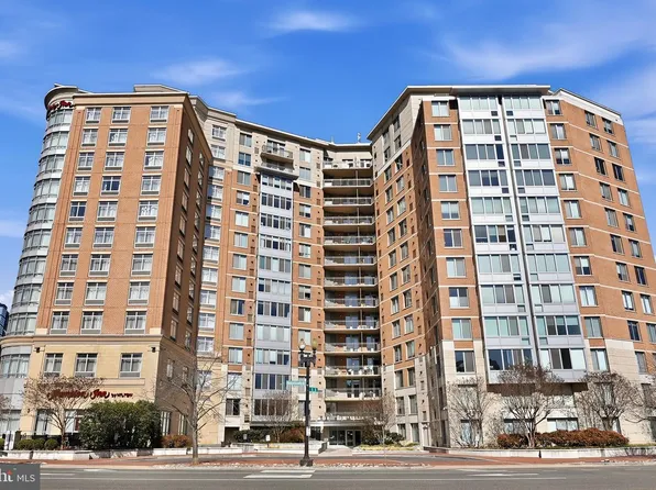 555 Massachusetts Ave NW APT 311, Washington, DC 20001
