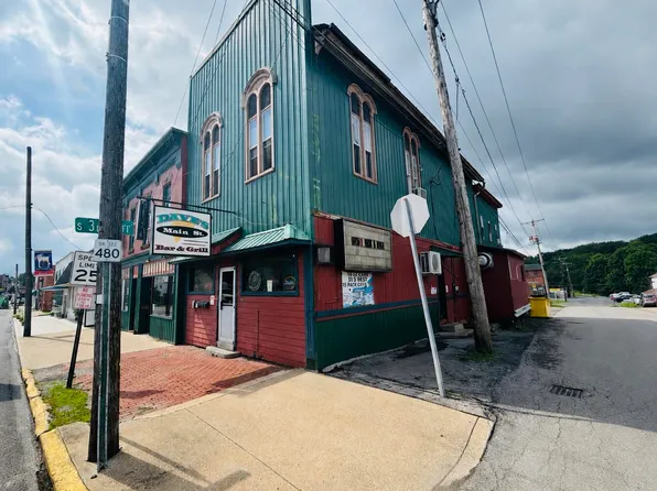 301 E Main St, Reynoldsville, PA 15851